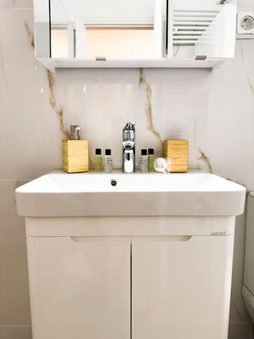 Apartmán Petite Retreat In Kolonaki, Athens /Netflix Exteriér fotografie